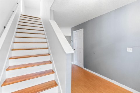 Touwnhouse à vendre à Oviedo, Floride: 3 chambres, 173.91 m2 № 2216901 - photo 13