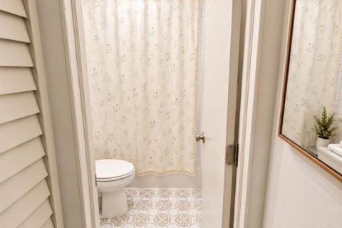 House in Hollywood, Florida 3 bedrooms, 95.22 sq.m. № 2275947 - photo 5