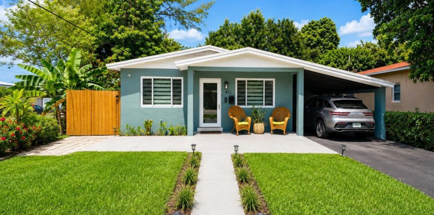 House in Hollywood, Florida 3 bedrooms, 95.22 sq.m. № 2275947