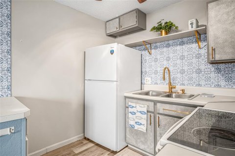 Condominio en venta en Daytona Beach, Florida, 1 dormitorio, 56.48 m2 № 2236241 - foto 8