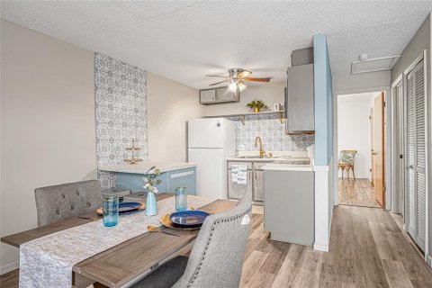 Condominio en venta en Daytona Beach, Florida, 1 dormitorio, 56.48 m2 № 2236241 - foto 7
