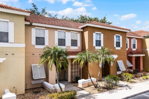 Adosado en venta en Kissimmee, Florida, 3 dormitorios, 119.94 m2 № 1885463 - foto 2