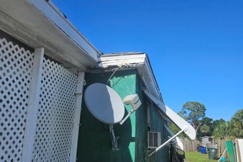 Villa ou maison à vendre à St. Lucie, Floride: 3 chambres, 94.48 m2 № 2247146 - photo 2