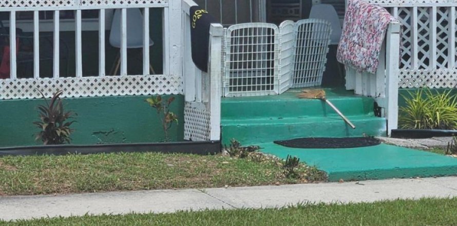 Villa ou maison à St. Lucie, Floride 3 chambres, 94.48 m2 № 2247146