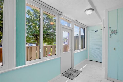 Condo in Holmes Beach, Florida, 2 bedrooms  № 1880706 - photo 24