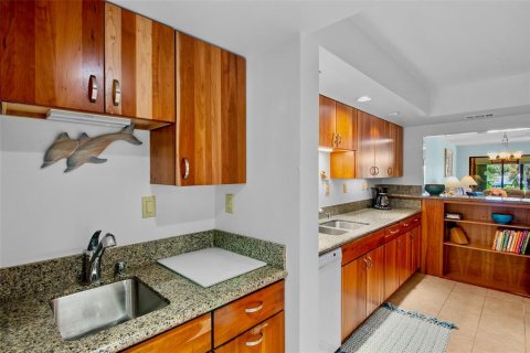 Condo in Holmes Beach, Florida, 2 bedrooms  № 1880706 - photo 8