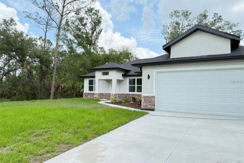 Villa ou maison à louer à North Port, Floride: 4 chambres, 185.8 m2 № 2425735 - photo 2