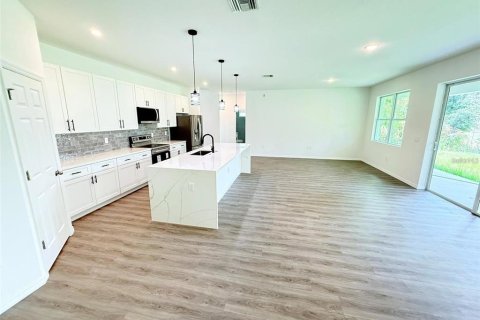 Villa ou maison à louer à North Port, Floride: 4 chambres, 185.8 m2 № 2425735 - photo 3