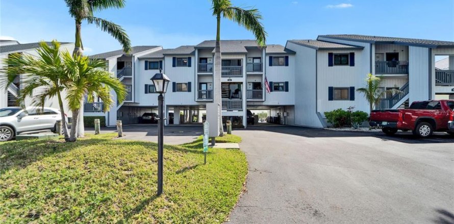 Condo in Ruskin, Florida, 2 bedrooms  № 1620502