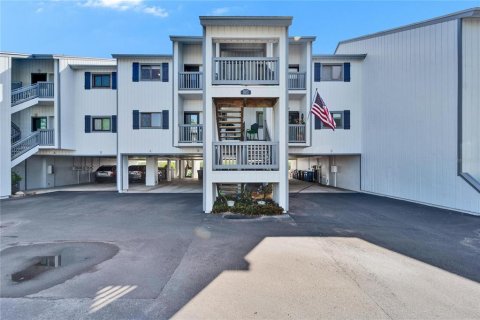 Condo in Ruskin, Florida, 2 bedrooms  № 1620502 - photo 3