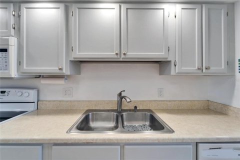 Condo in Ruskin, Florida, 2 bedrooms  № 1620502 - photo 20