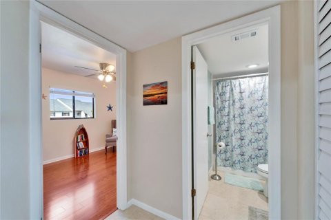 Condo in Ruskin, Florida, 2 bedrooms  № 1620502 - photo 23