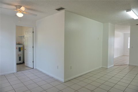 Appartement à louer à Lake Wales, Floride: 2 chambres, 87.7 m2 № 2377982 - photo 10