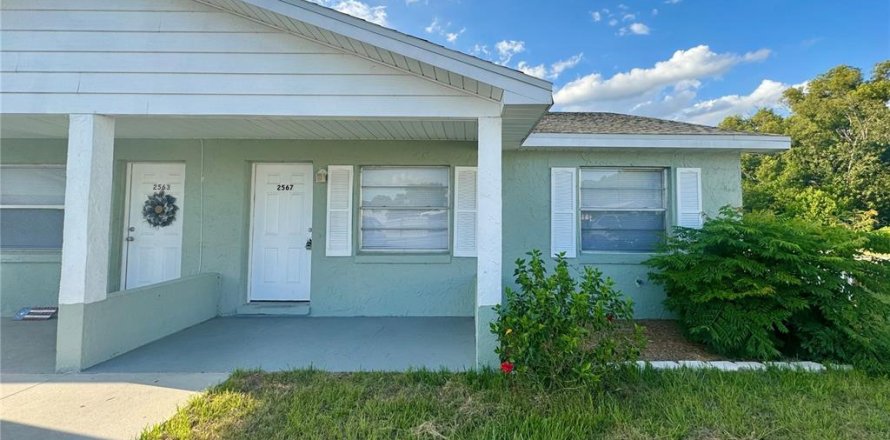 Appartement à Lake Wales, Floride 2 chambres, 87.7 m2 № 2377982