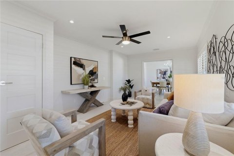 House in Clearwater, Florida 4 bedrooms, 236.06 sq.m. № 2299608 - photo 9