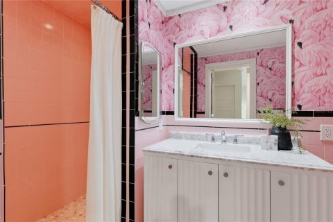 House in Clearwater, Florida 4 bedrooms, 236.06 sq.m. № 2299608 - photo 30