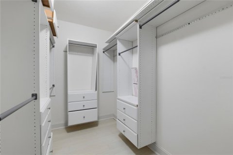 House in Clearwater, Florida 4 bedrooms, 236.06 sq.m. № 2299608 - photo 29
