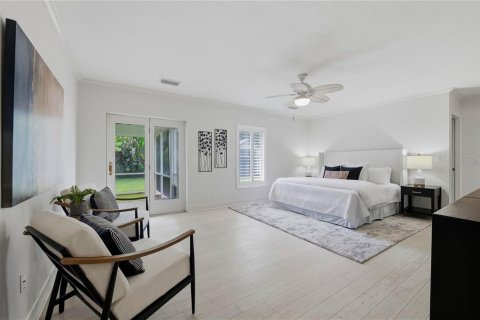 House in Clearwater, Florida 4 bedrooms, 236.06 sq.m. № 2299608 - photo 26