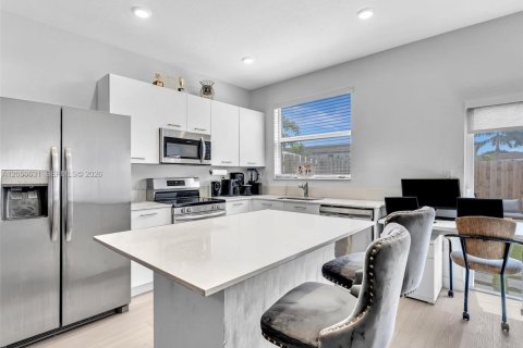 Touwnhouse à louer à Miami, Floride: 3 chambres, 123.37 m2 № 2168905 - photo 18