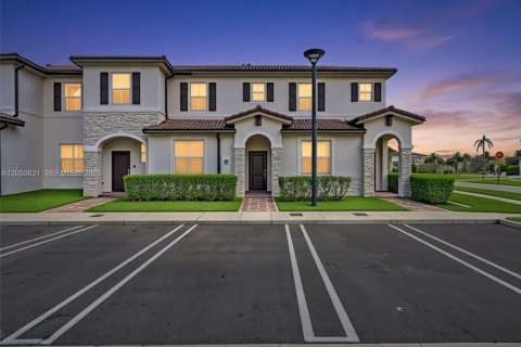 Touwnhouse à Miami, Floride 3 chambres, 123.37 m2 № 2168905