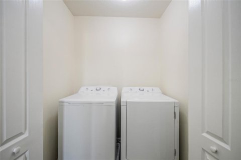 Adosado en venta en Kissimmee, Florida, 3 dormitorios, 150.87 m2 № 2102686 - foto 23