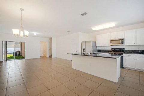 Adosado en venta en Kissimmee, Florida, 3 dormitorios, 150.87 m2 № 2102686 - foto 4