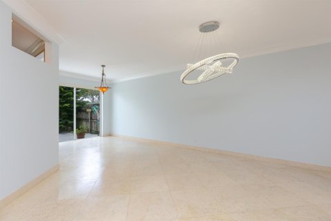 Villa ou maison à louer à Boynton Beach, Floride: 4 chambres, 245.63 m2 № 2423230 - photo 6