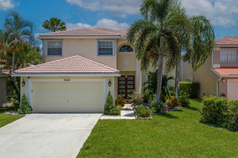 Villa ou maison à Boynton Beach, Floride 4 chambres, 245.63 m2 № 2423230