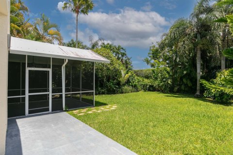 Villa ou maison à louer à Boynton Beach, Floride: 4 chambres, 245.63 m2 № 2423230 - photo 5
