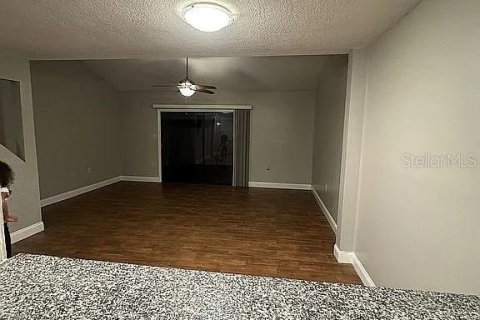 Condo in Orlando, Florida, 2 bedrooms  № 1909816 - photo 8