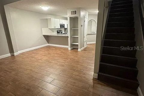 Condo in Orlando, Florida, 2 bedrooms  № 1909816 - photo 11