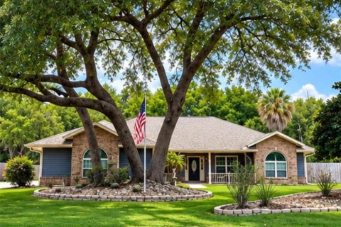 House in DeBary, Florida 3 bedrooms, 260.96 sq.m. № 2427294