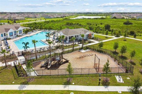 Casa en venta en Lakeland, Florida, 5 dormitorios, 328.04 m2 № 2296216 - foto 7