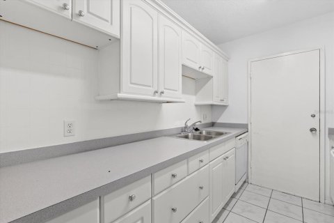 Condominio en venta en Sarasota, Florida, 1 dormitorio, 76.18 m2 № 2150148 - foto 12