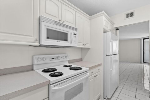Condominio en venta en Sarasota, Florida, 1 dormitorio, 76.18 m2 № 2150148 - foto 14