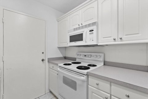 Condominio en venta en Sarasota, Florida, 1 dormitorio, 76.18 m2 № 2150148 - foto 13