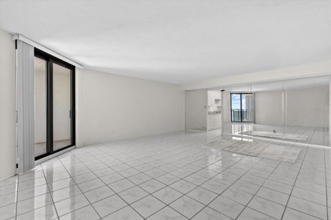 Condominio en venta en Sarasota, Florida, 1 dormitorio, 76.18 m2 № 2150148 - foto 8
