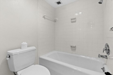 Condominio en venta en Sarasota, Florida, 1 dormitorio, 76.18 m2 № 2150148 - foto 21