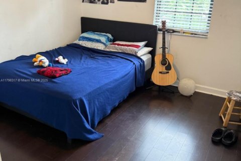 Touwnhouse à vendre à Miami, Floride: 3 chambres, 165.09 m2 № 1874456 - photo 13