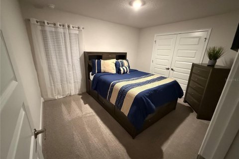 Снять в аренду виллу или дом в Силвер-Спрингс-Шорс, Флорида 5 комнат, 235.41м2, № 1815106 - фото 9