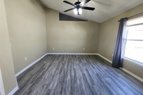 Casa en alquiler en Kissimmee, Florida, 4 dormitorios, 174.1 m2 № 2094304 - foto 12