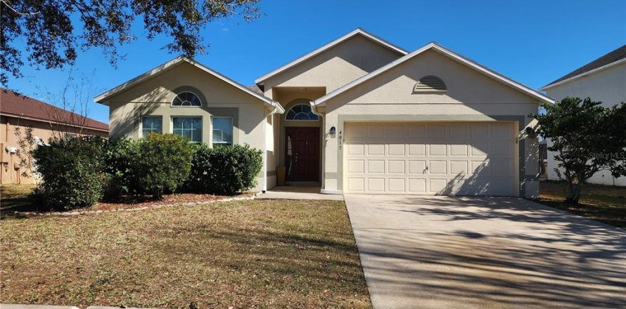 Casa en Kissimmee, Florida 4 dormitorios, 174.1 m2 № 2094304