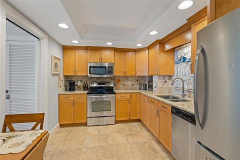 Condominio en alquiler en Saint Pete Beach, Florida, 2 dormitorios, 126.35 m2 № 2206439 - foto 14