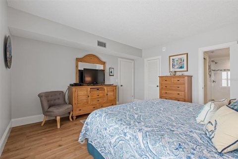 Condominio en alquiler en Saint Pete Beach, Florida, 2 dormitorios, 126.35 m2 № 2206439 - foto 23