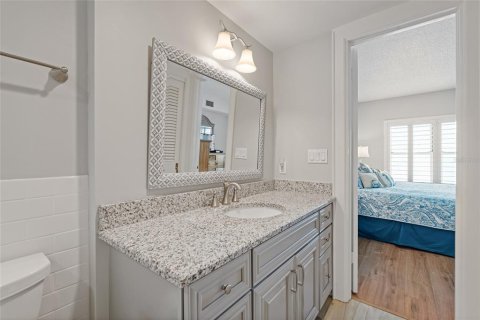 Condominio en alquiler en Saint Pete Beach, Florida, 2 dormitorios, 126.35 m2 № 2206439 - foto 26