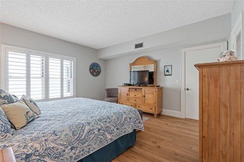 Condominio en alquiler en Saint Pete Beach, Florida, 2 dormitorios, 126.35 m2 № 2206439 - foto 24