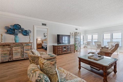Condominio en alquiler en Saint Pete Beach, Florida, 2 dormitorios, 126.35 m2 № 2206439 - foto 5
