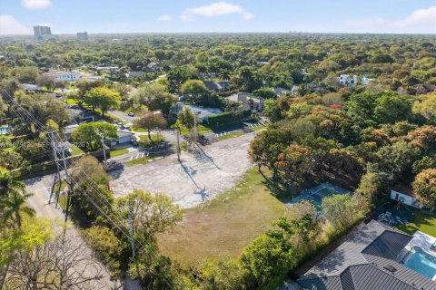 Land in Miami, Florida № 2046859 - photo 9