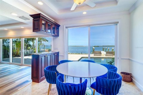 Villa ou maison à louer à Saint Petersburg, Floride: 3 chambres, 286.32 m2 № 1829808 - photo 17