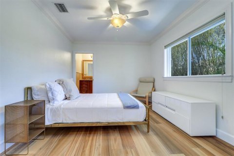 Villa ou maison à louer à Saint Petersburg, Floride: 3 chambres, 286.32 m2 № 1829808 - photo 28